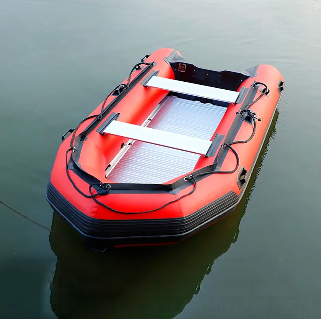 Inflatable boat with strong type extra reinforce